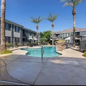 Modern 2br Oasis! Apartment