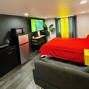 New Tiny Uptown Apartment